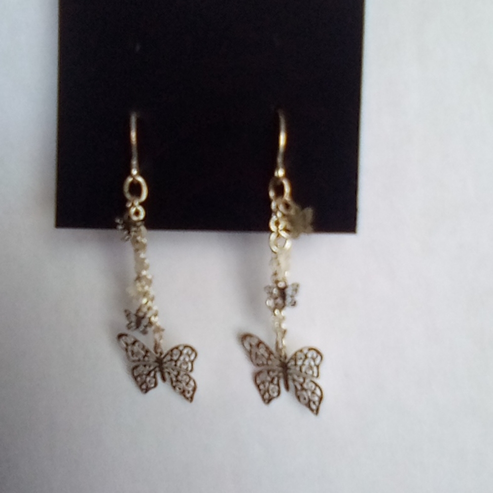 Earrings - Picture 2 of 4